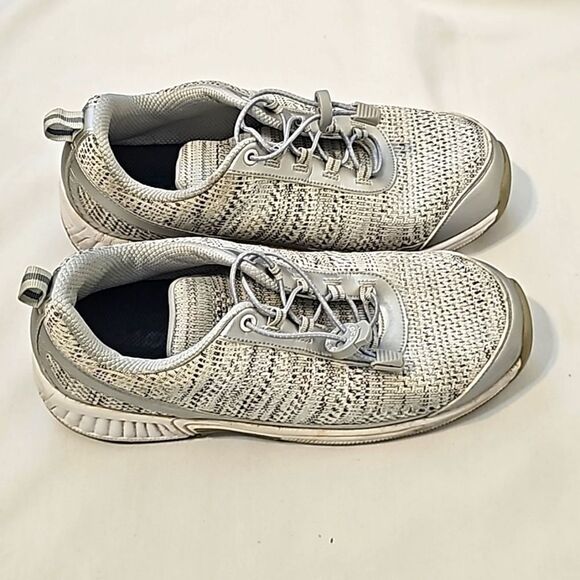 ORTHOFEET ATHLETIC SNEAKERS SIZE  11 WIDE W/ORTHOPEDIC INSOLES EXCELLENT COND. - Picture 1 of 7